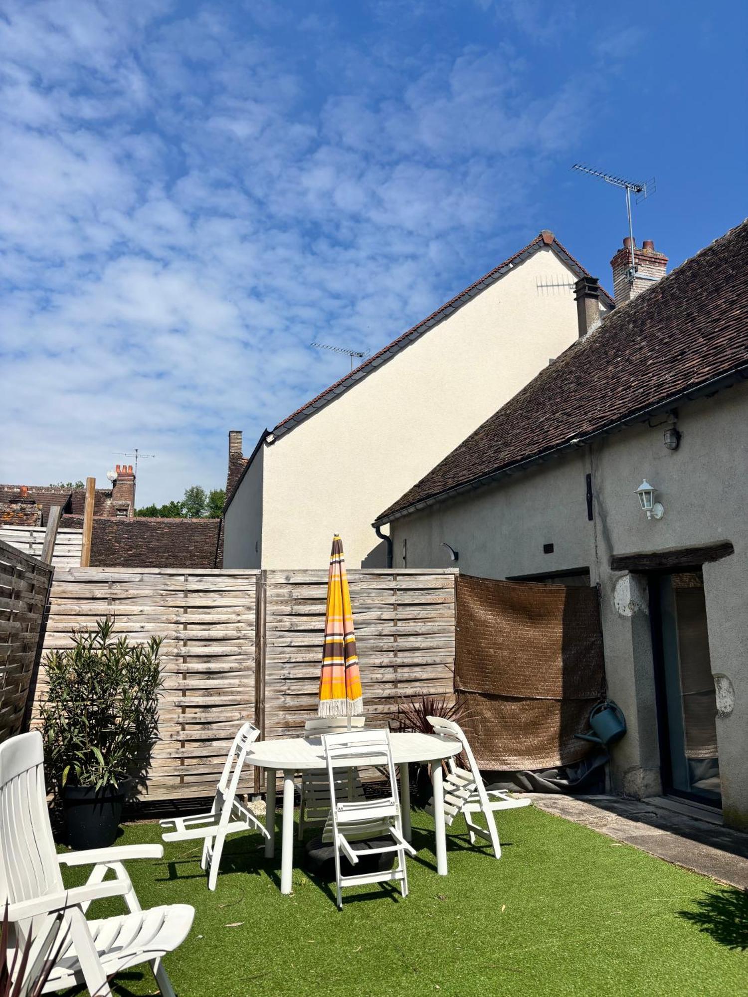 Au Champ Fleuri Appartement Bracieux Buitenkant foto